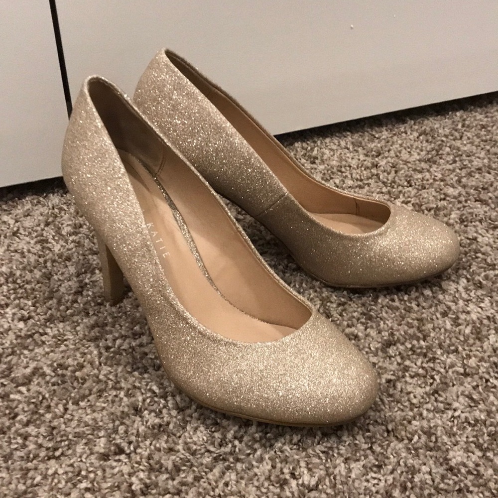 Kelly & Katie Gold Glitter 4 Inch Heels